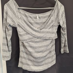 DNA Couture Women's medium 3/4 sleeve shirt